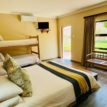 Travalia Guest Farm Villa Nelspoort ภายนอก รูปภาพ