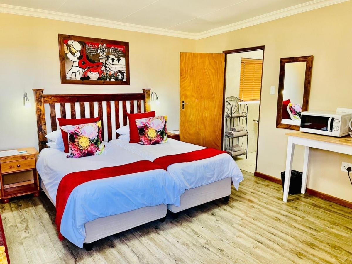 Travalia Guest Farm Villa Nelspoort ภายนอก รูปภาพ